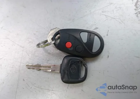 2000 Nissan Maxima Gle/Gxe/Se z USA, uszkodzony, nr VIN JN1CA31D0YT754624